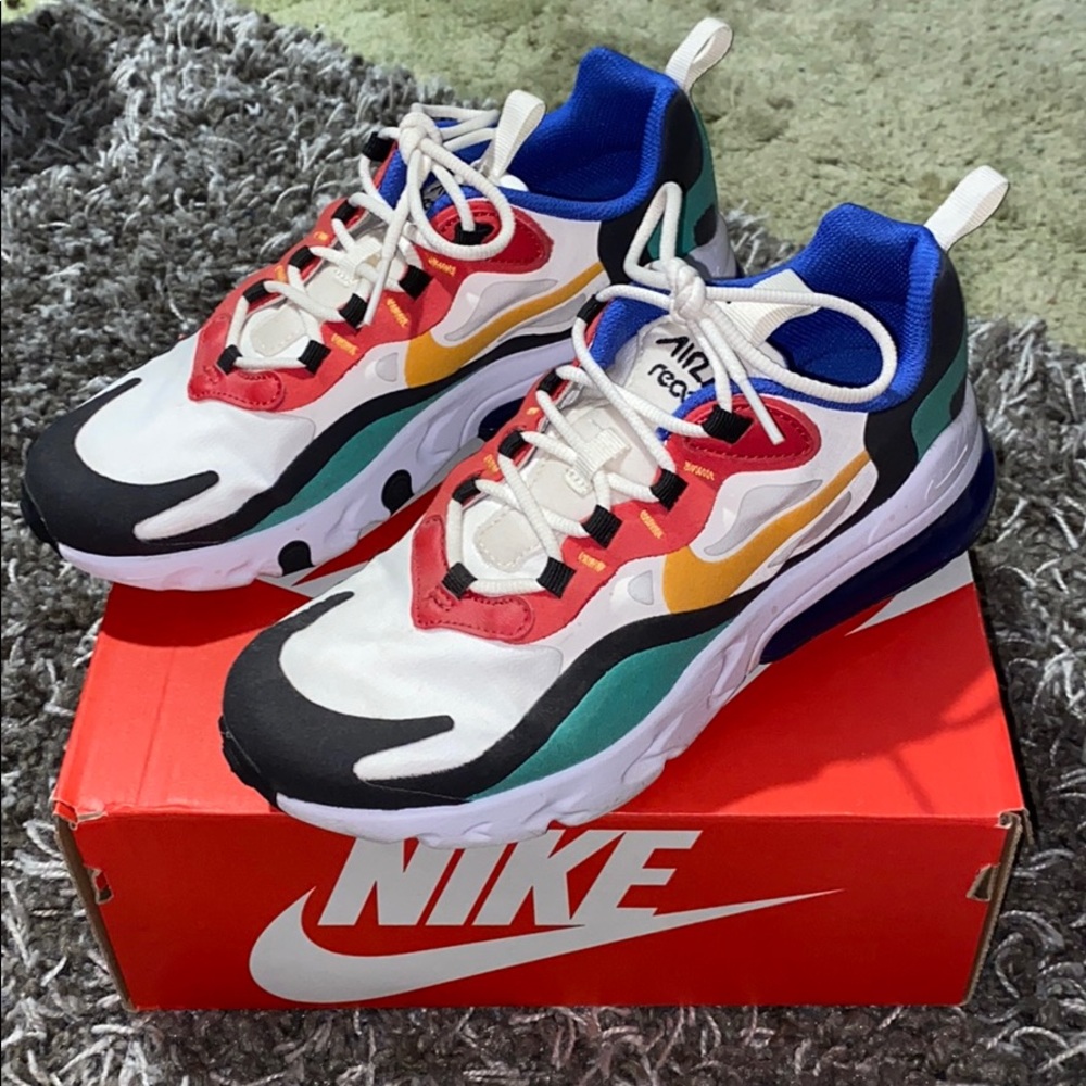 Nike Kicks Air70 Reacts.